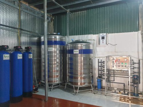 Dây truyền lọc nước tinh khiết đóng bình đóng chai 1500l/h